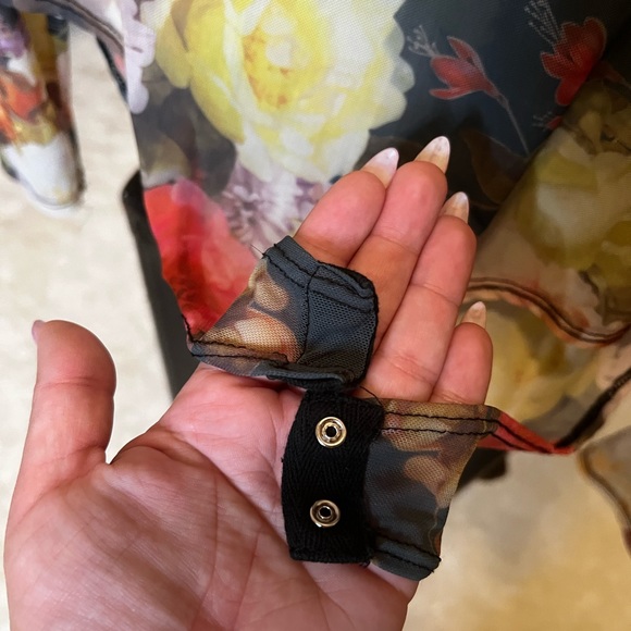 Sheer floral bodysuit - Picture 2 of 2